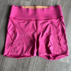 Outdoor Voices 5” TechSweat Core Shorts Raspberry Pink Size Large